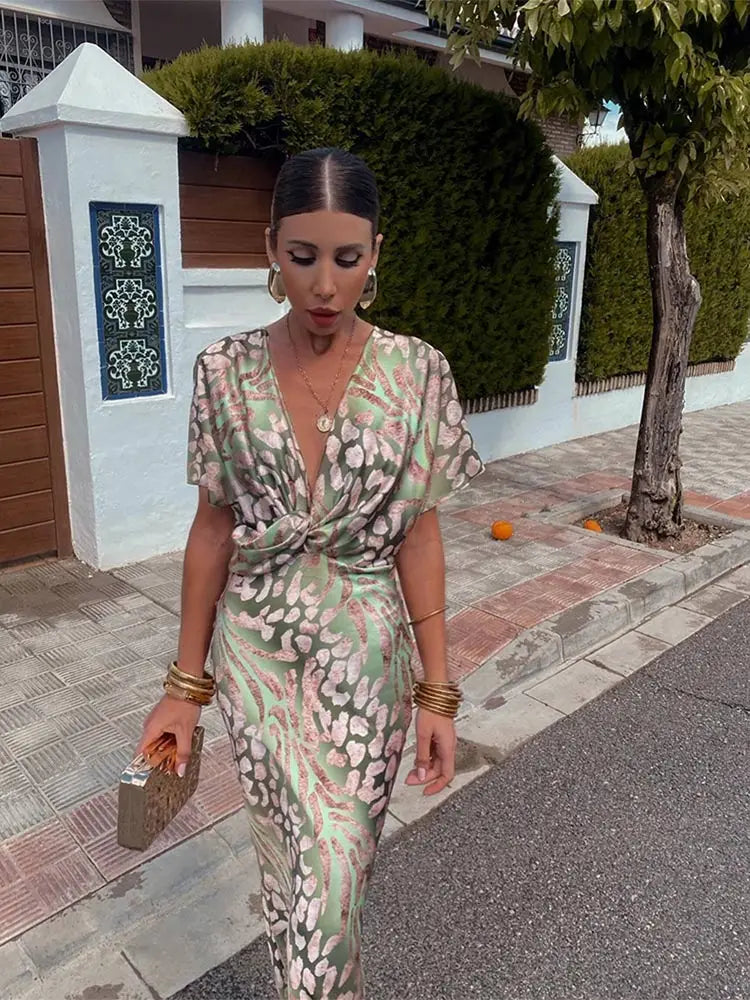 Sukienka Midi Damska W Linii A Z Dekoltem V