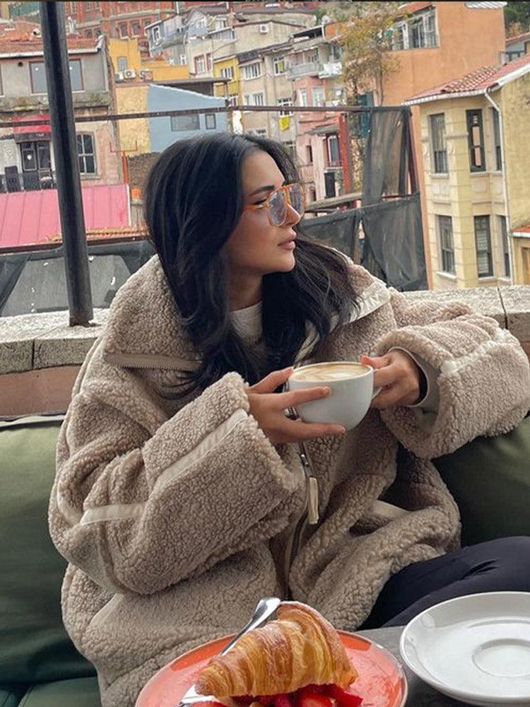 Kurtka Zimowa Damska Oversize Teddy z Kieszeniami | Zamek