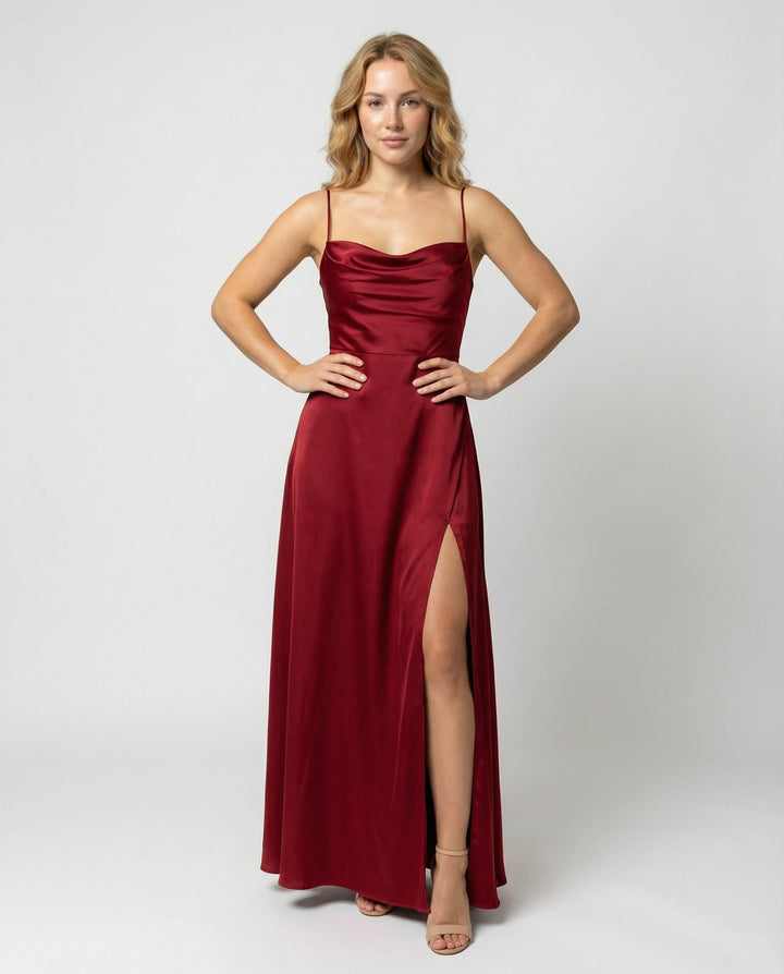 Isabelle | Elegancka Sukienka Maxi Z Rozcięciem