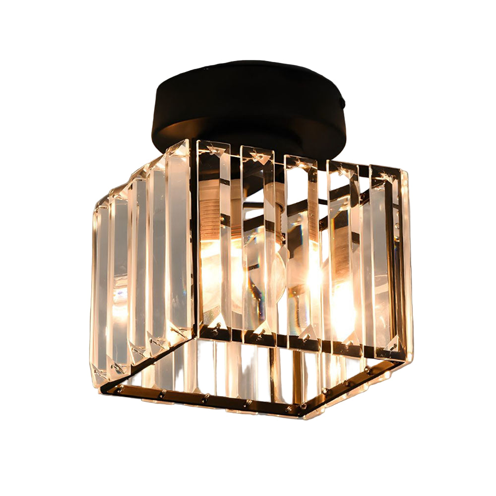 Lampa Sufitowa Do Korytarza Z Kwadratowym Kloszem