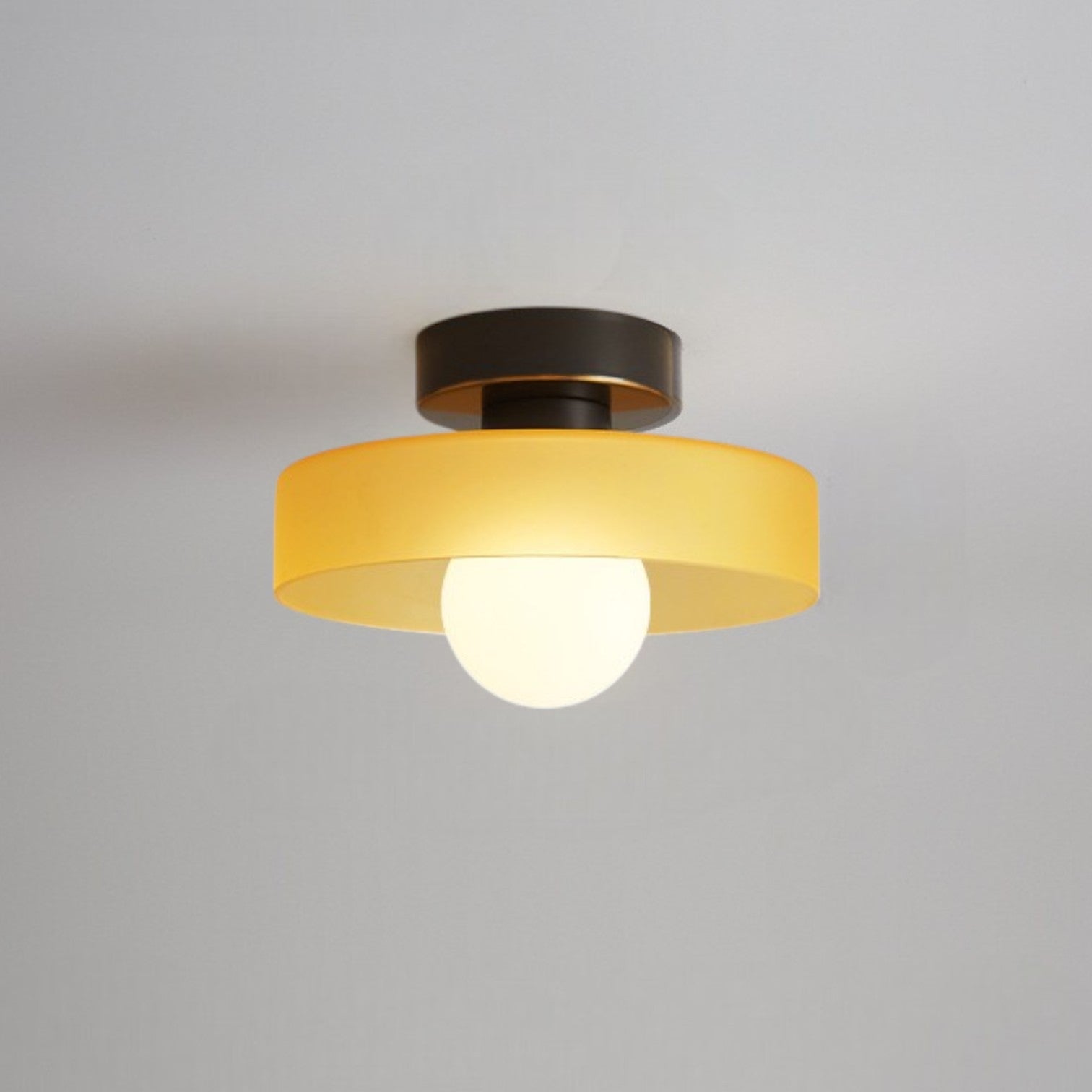 Francuska Lampa Sufitowa Bauhaus Z Geometryczną Formą
